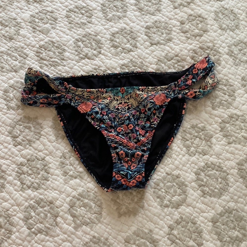 Surf bikini